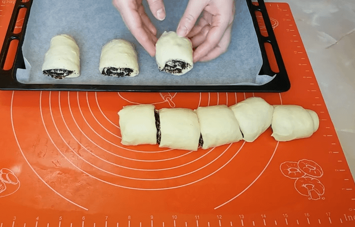 Булочки с маком. 5 вкусных рецептов маковых булочек из дрожжевого и бездрожжевого теста