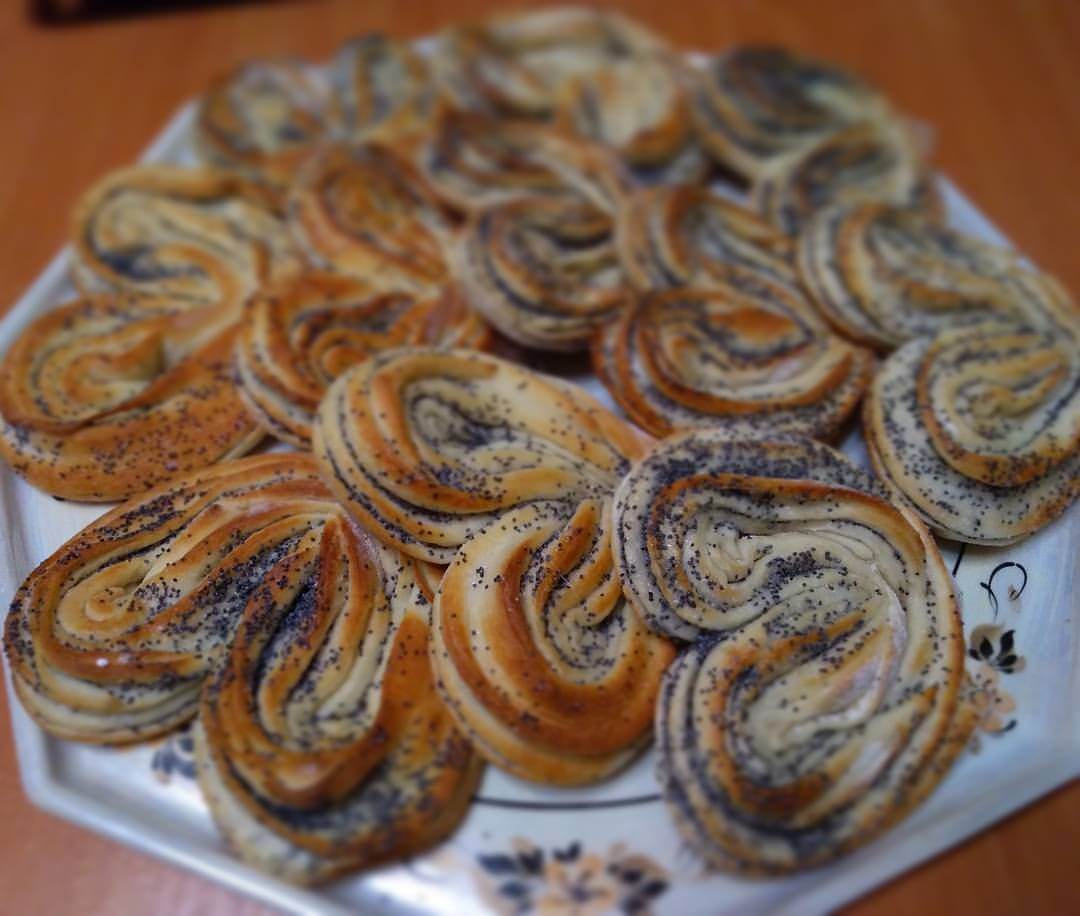 Булочки с маком. 5 вкусных рецептов маковых булочек из дрожжевого и бездрожжевого теста