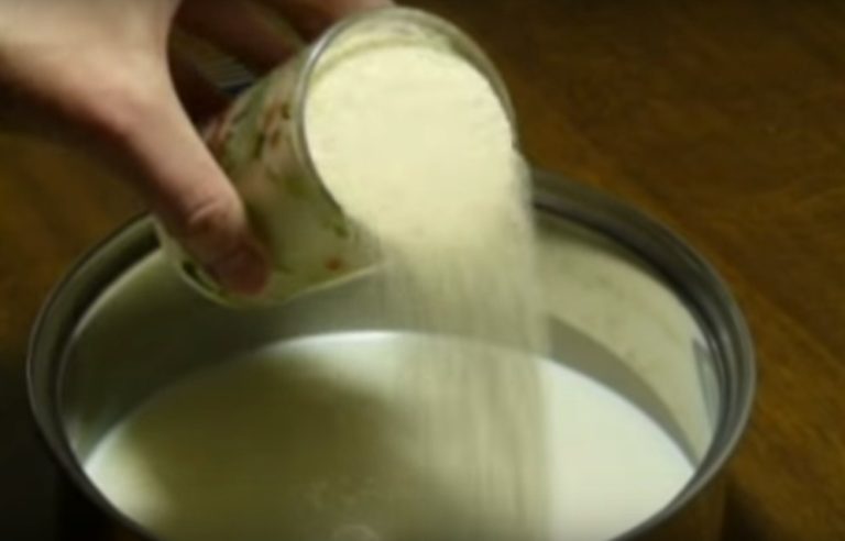 Манник на кефире – лучшие рецепты очень вкусного воздушного пирога