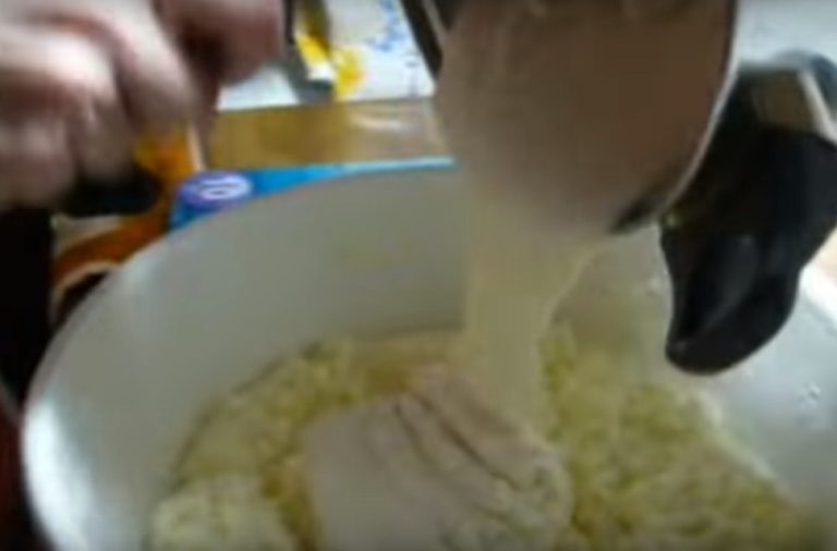 Манник на кефире – лучшие рецепты очень вкусного воздушного пирога