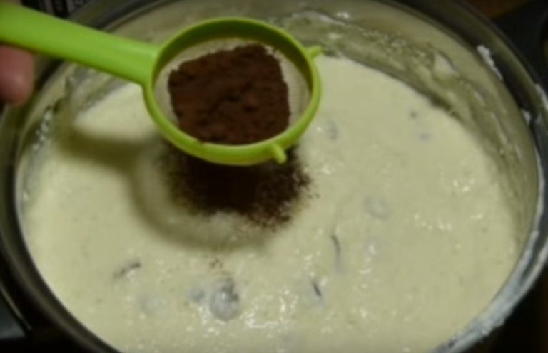 Манник на кефире – лучшие рецепты очень вкусного воздушного пирога