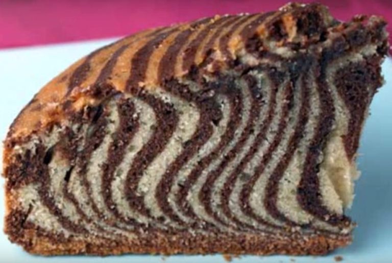 Манник на кефире – лучшие рецепты очень вкусного воздушного пирога