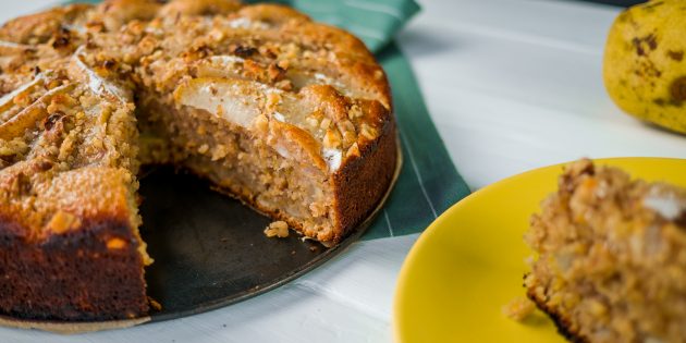 Как приготовить ароматный пирог с грушами, корицей и цедрой апельсина