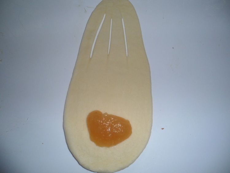Рогалики мягкие, с повидлом