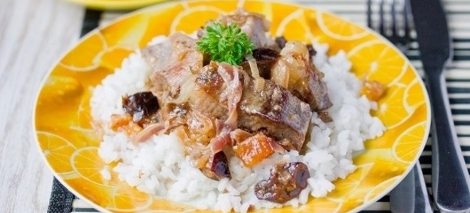 Мясо с черносливом — оригинальные рецепты вкусного горячего блюда