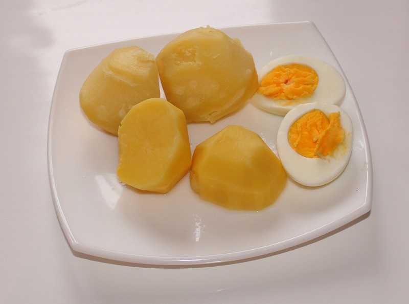С какими продуктами нельзя сочетать яйца