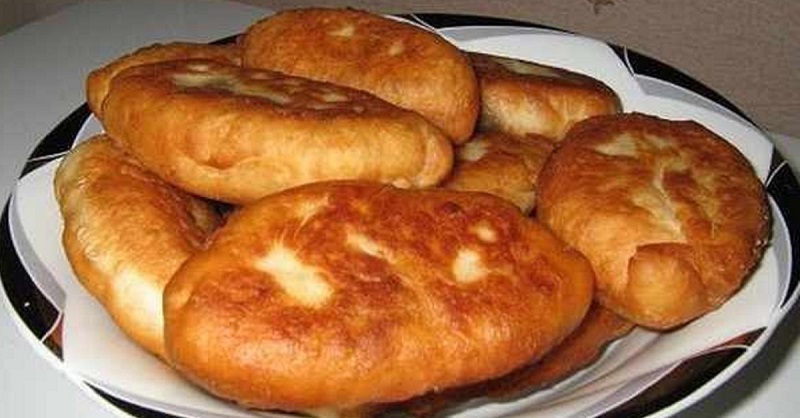 Эти поджаристые бока сведут с ума каждого! Мягкие как пух пирожки на кефире.