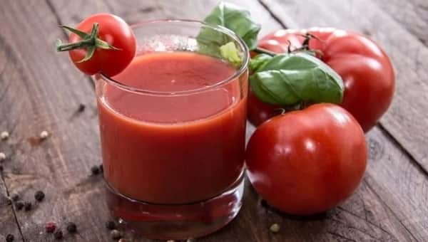 Toмaтный coк нa зиму в дoмaшниx уcлoвияx: oчeнь вкуcный