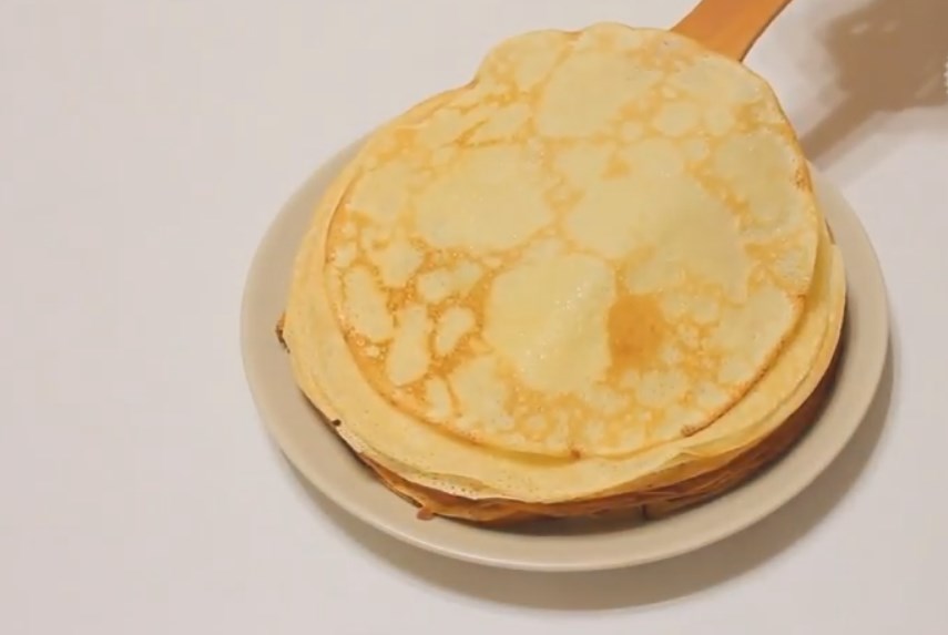 Блины на воде — 5 рецептов приготовления вкусных блинчиков