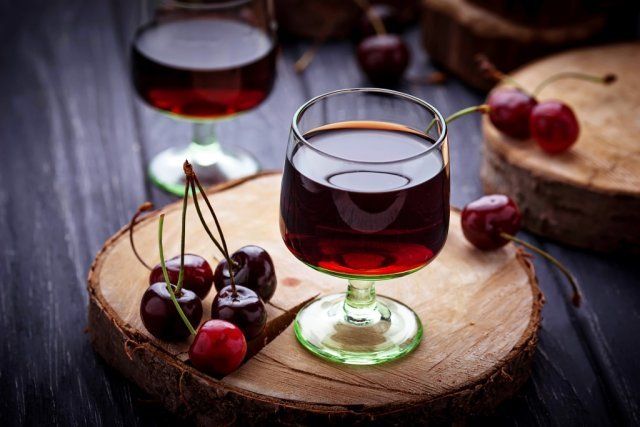 Домашние настойки на спирту – лучшие рецепты. 10 проверенных рецептов вкусных настоек.
