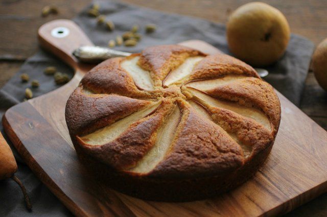 15 рецептов необычайно вкусных пирогов с грушей. Гости попросят добавки!