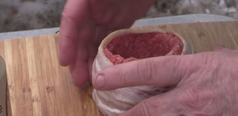 Абсолютно новый рецепт аппетитных мясных рулетов. Отличная идея для гриля!