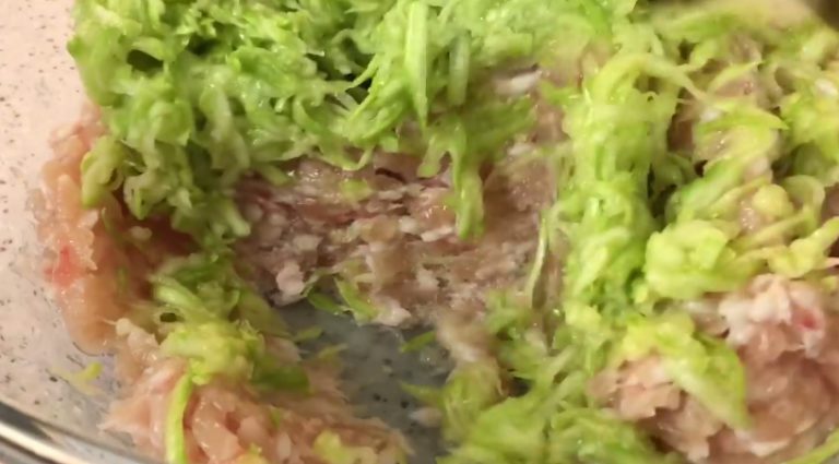 Куриные котлеты в духовке и на пару: ТОП 5 пошаговых рецепта