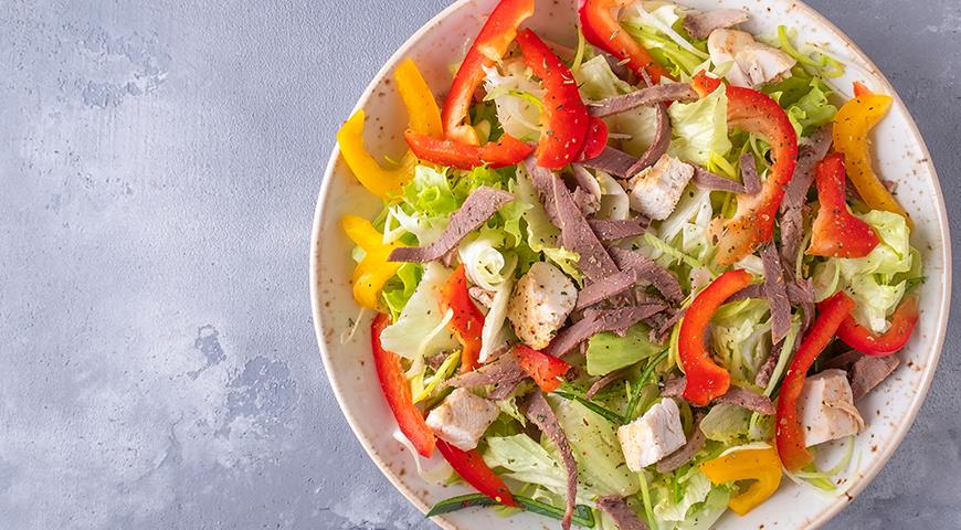 Как приготовить гениальные салаты с курицей и яблоками. И гости сыты, и яблоки не пропали