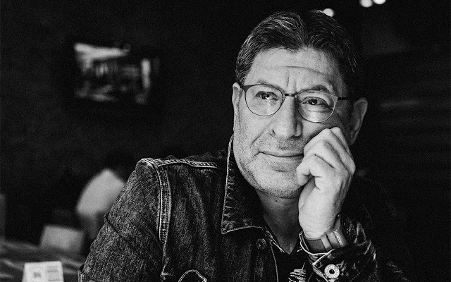Любить себя можно только ни за что: уроки самоуверенности от Михаила Лабковского